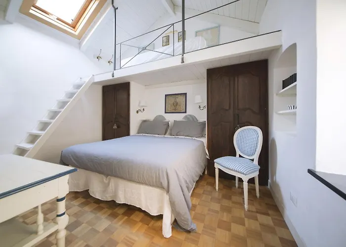 Hostdomus - Almare * Alassio